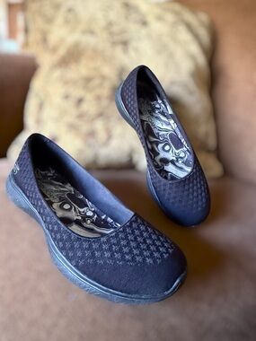 Skechers Microburst Inline Black Slip on Comfort Memory Foam Flats Women's 8.5